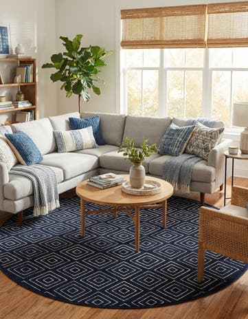 7' 10 x 7' 10 Easy-Clean Sabrina Soto Indoor / Outdoor Round Rug