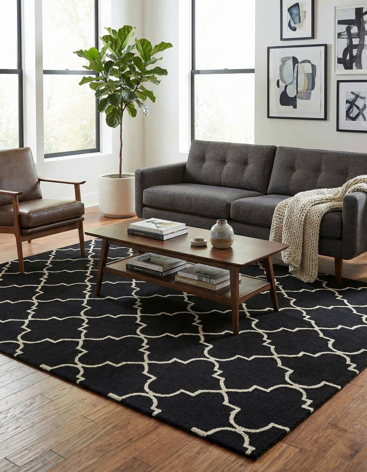 Detail image of 5' 1 x 8' Luna Wool Rug