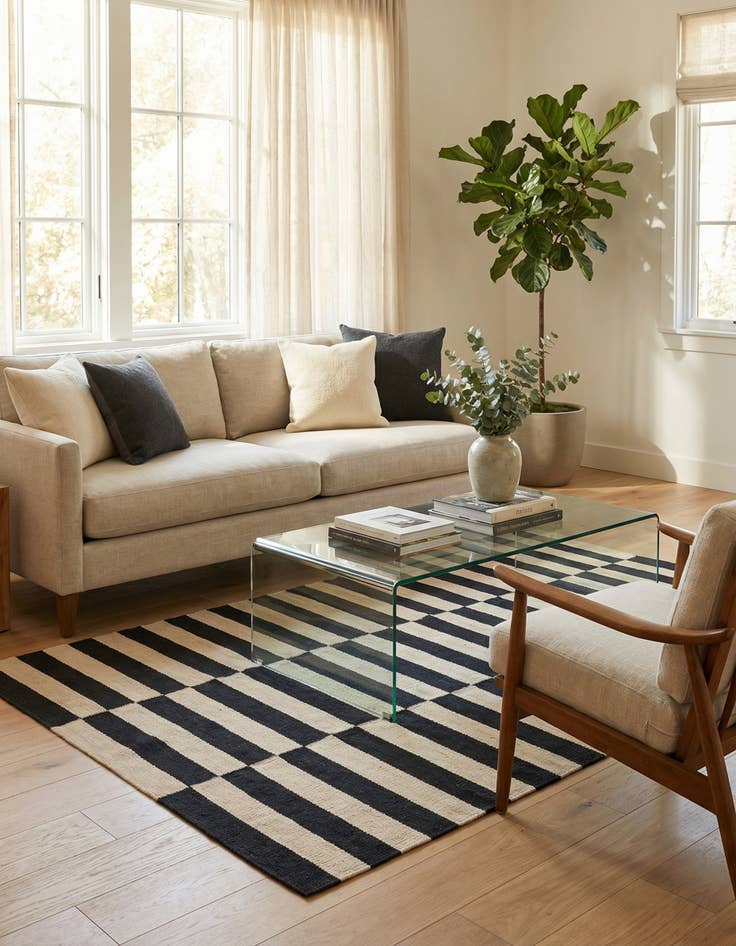 Detail image of 3' 4 x 4' 10  Hand Woven Kilim Modern Wool Rug