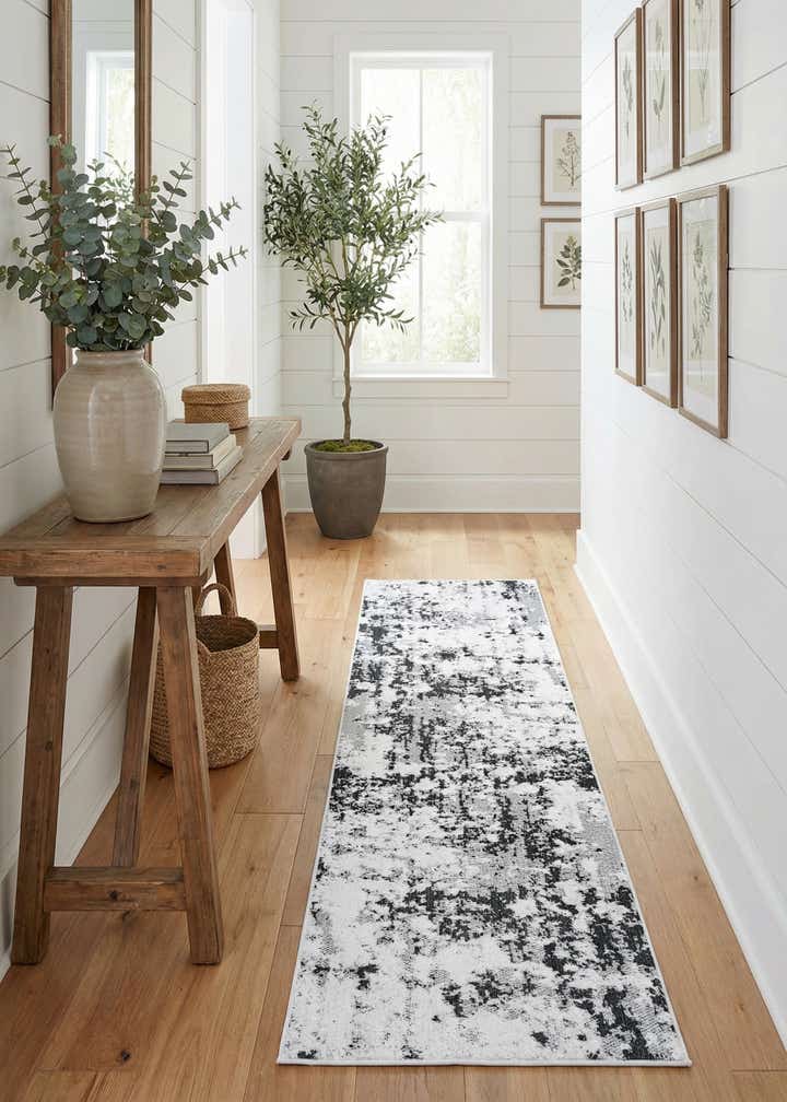 2' 7 x 8' Abbey Runner Rug