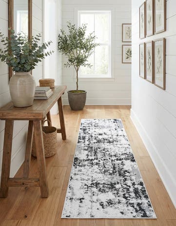 2' 7 x 8' Abbey Runner Rug