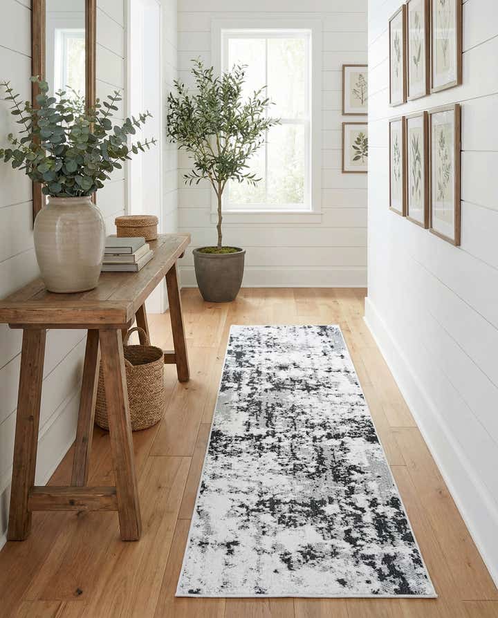2' 7 x 8' Abbey Runner Rug