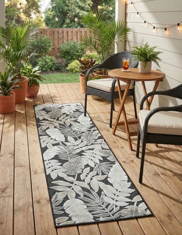 2' 2 x 8' Easy-Clean Botanical Indoor / Outdoor Runner Rug