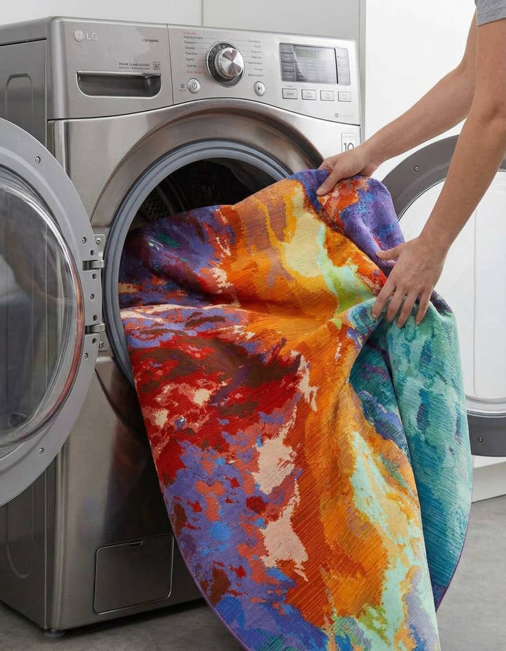 Detail image of 7' 10 x 7' 10  Washable Modern Indoor / Outdoor Square Rug