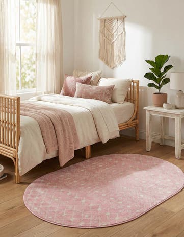 5' 3 x 8' Moroccan Trellis Oval Rug