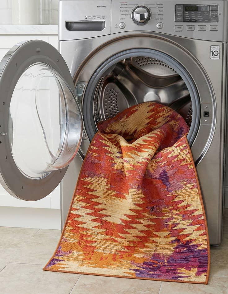 Detail image of 2' 7 x 5' 3  Washable Modern Indoor / Outdoor Runner Rug