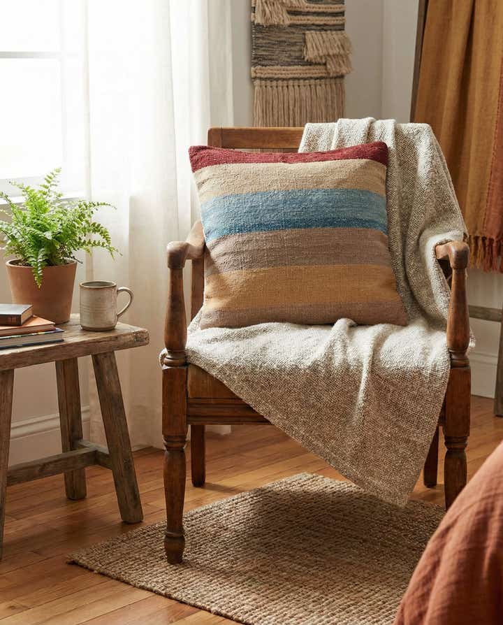 1' 6 x 1' 6 Hand Woven Pillow Wool Square Rug