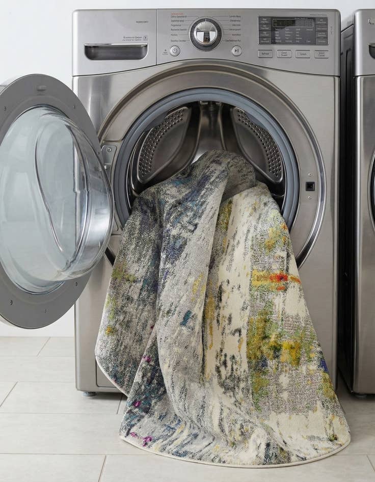 Detail image of 8' x 8'  Washable Spectrum Round Rug