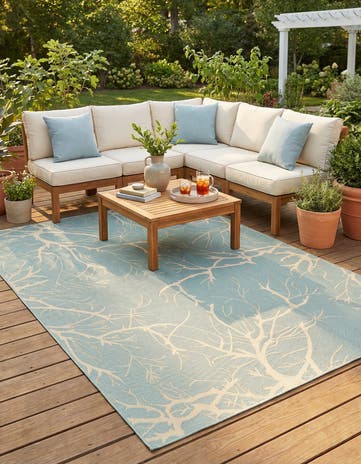 Light Blue Easy-Clean Botanical Indoor / Outdoor Rug