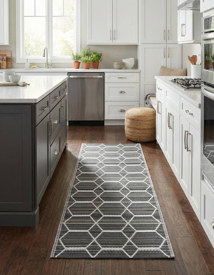 Detail image of 2' x 6' 2  Washable Vista Breeze Indoor / Outdoor Runner Rug