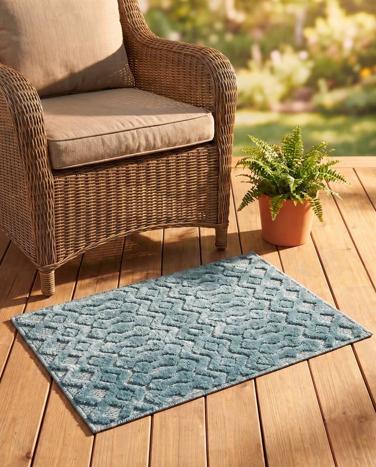 Detail image of 2' x 3' Easy-Clean Trellis Textured Indoor / Outdoor Rug