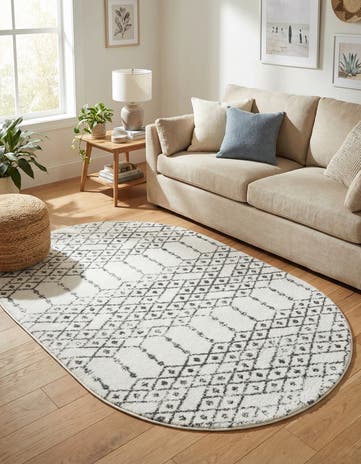 Ivory Black Paxon Trellis Oval Rug