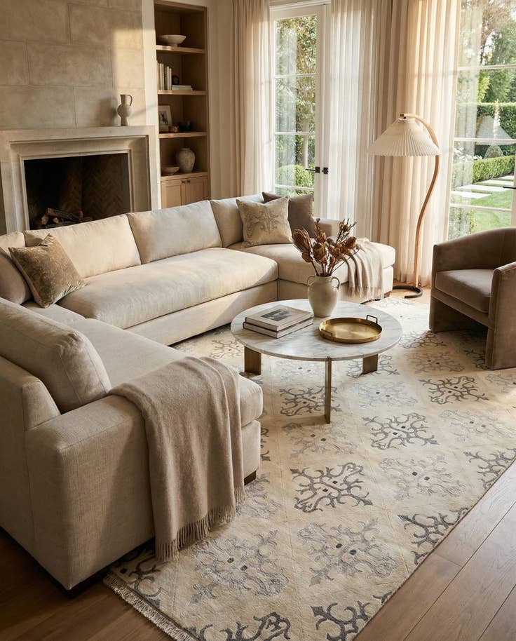 Detail image of 7' 11 x 10' Hand Knotted Darya Wool Rug