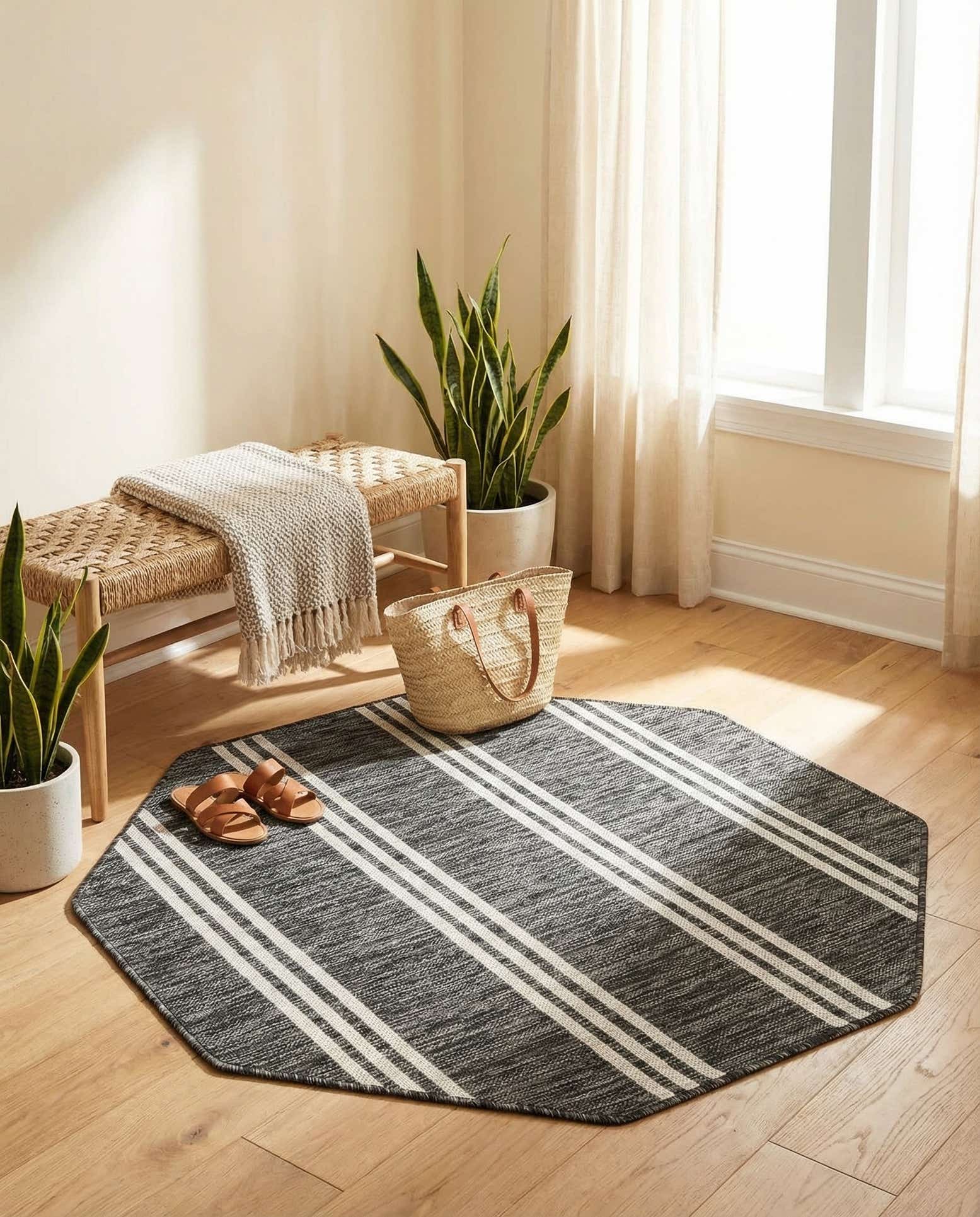 4' x 4' Easy-Clean Jill Zarin Anguilla Indoor / Outdoor Octagon Rug