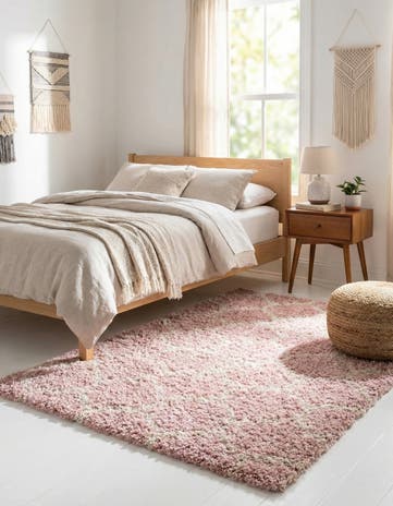 7' 10 x 7' 10 Lattice Shag Square Rug