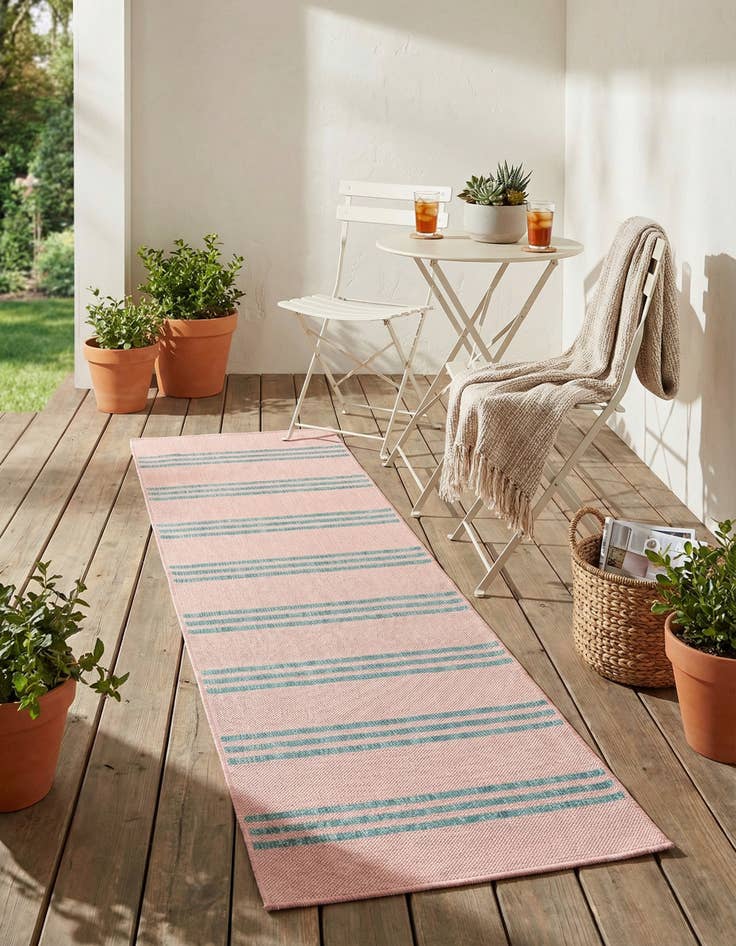 Detail image of 2' x 6'  Washable Jill Zarin Anguilla Indoor / Outdoor Runner Rug