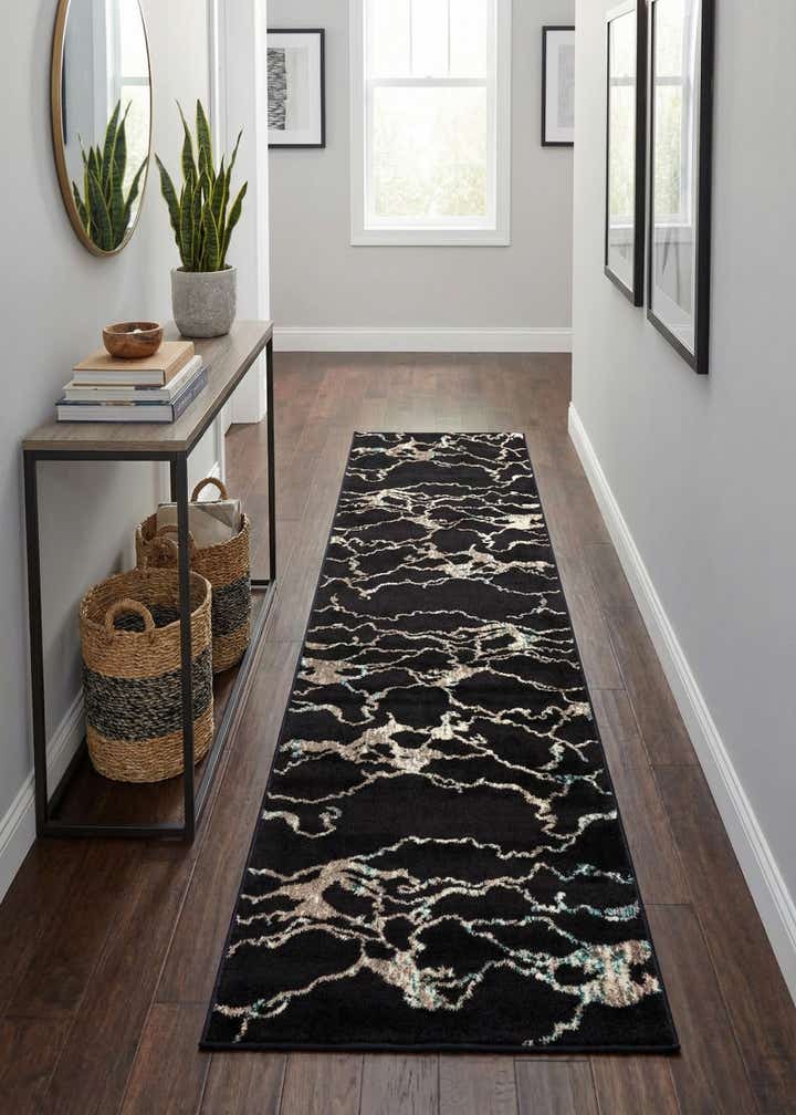 2' 7 x 10' Madeline Runner Rug