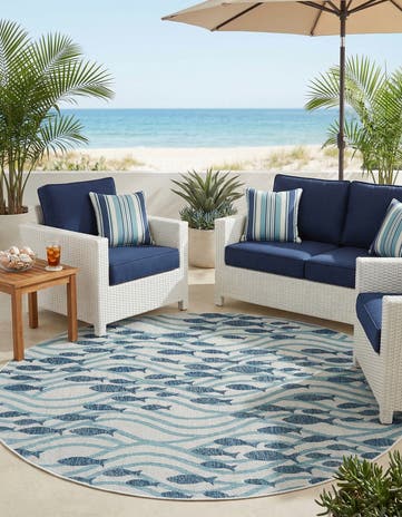 7' 10 x 7' 10 Easy-Clean Coastal Indoor / Outdoor Round Rug
