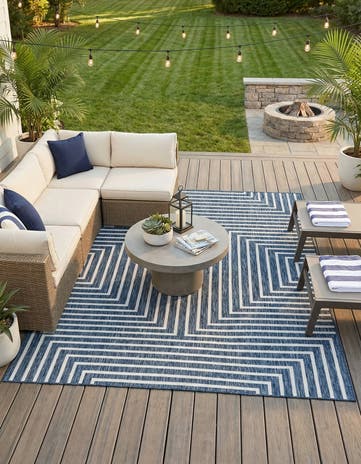 7' 10 x 10' Easy-Clean Modern Indoor / Outdoor Rug