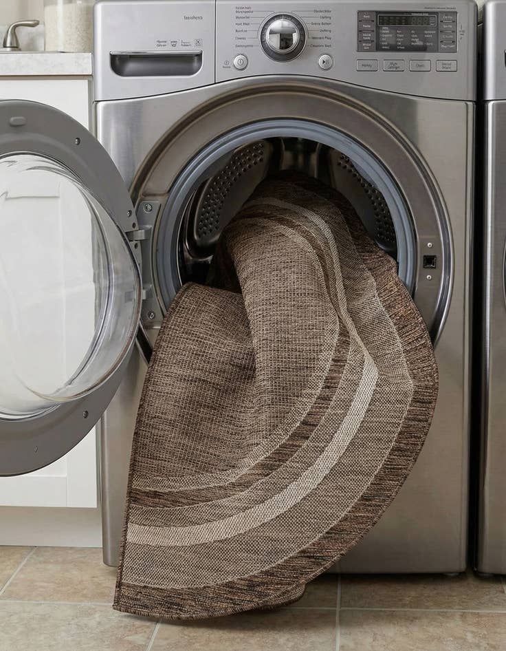 Detail image of  3' x 6'  Washable Border Indoor / Outdoor Hearth Rug