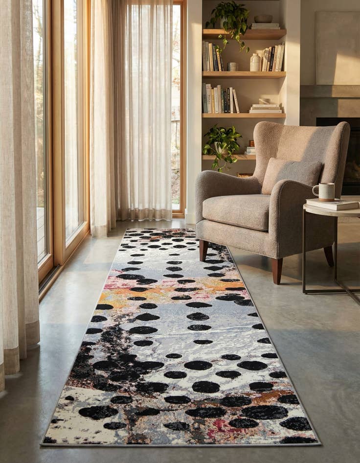 Detail image of 2' 7 x 12' Easy-Clean Modern Indoor / Outdoor Runner Rug