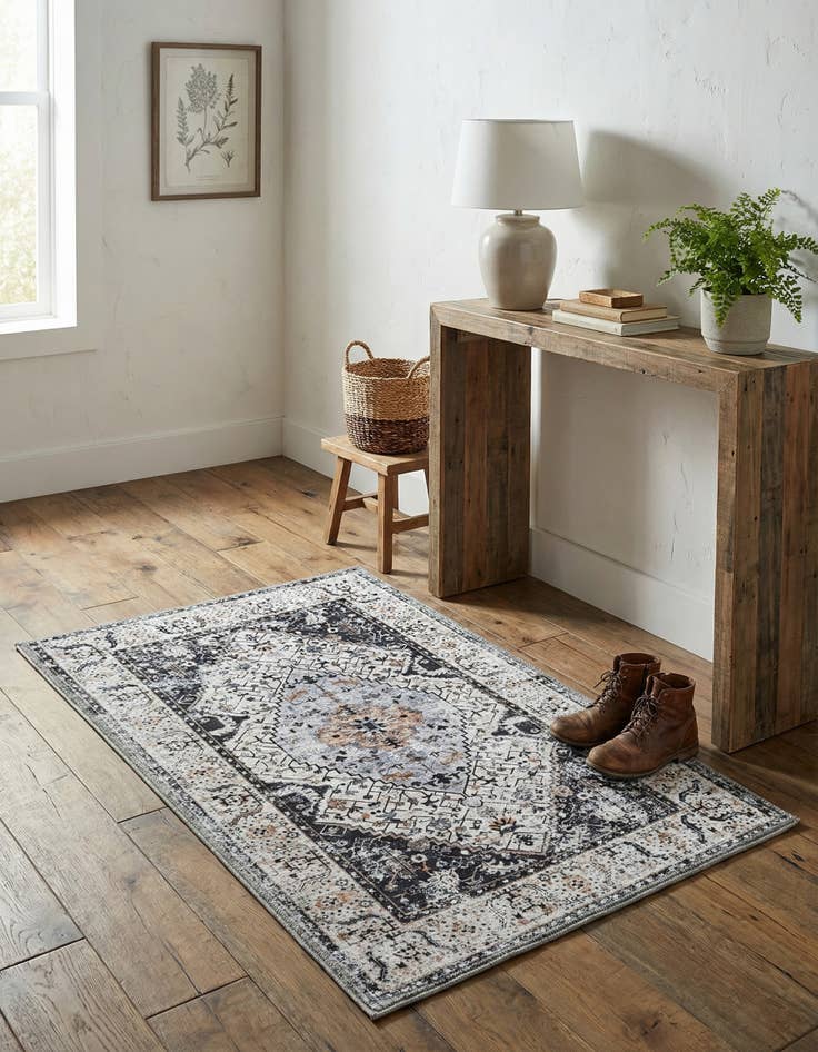 Detail image of 2' x 3'  Washable Yara Rug