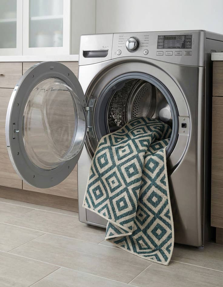 Detail image of  2' x 6'  Washable Jill Zarin Costa Rica Indoor / Outdoor Runner Rug