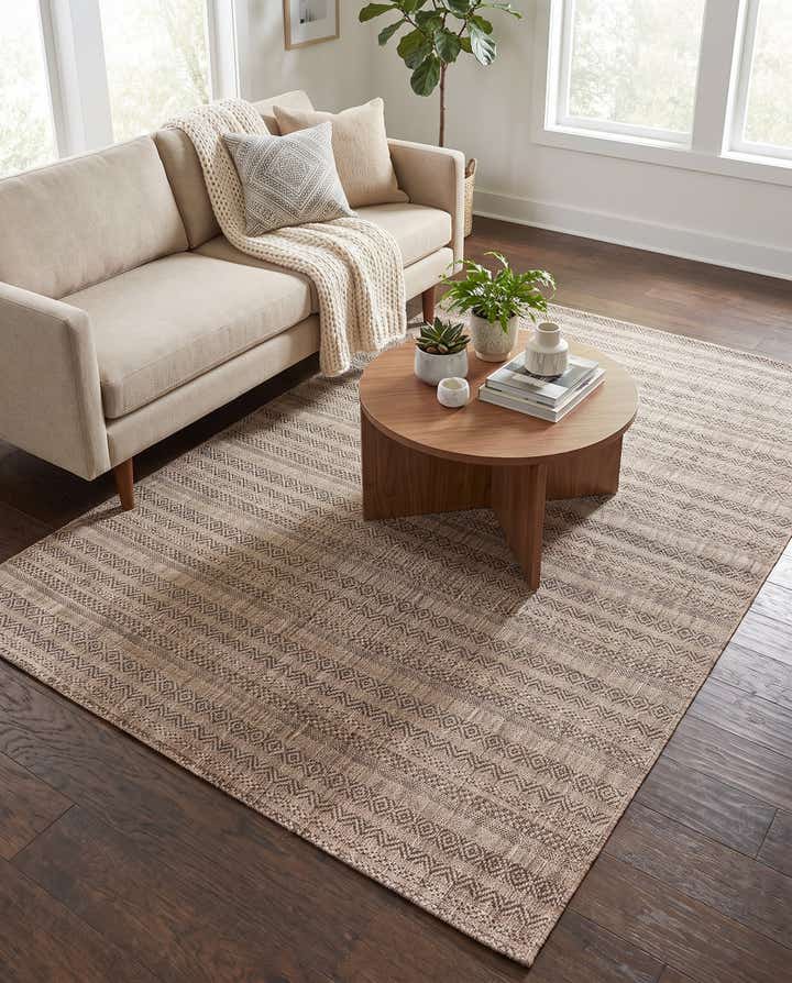 5' 3 x 8' Easy-Clean Striped Indoor / Outdoor Rug