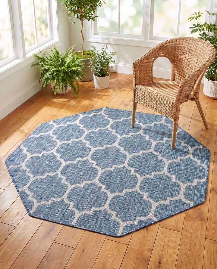 5' 3 x 5' 3 Easy-Clean Trellis Indoor / Outdoor Octagon Rug