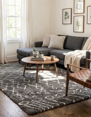 7' 10 x 10' Moroccan Shag Rug