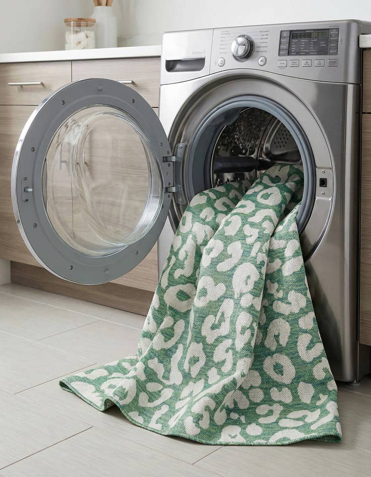 Detail image of 6' x 6'  Washable Safari Indoor / Outdoor Square Rug