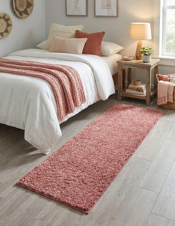 Pomegranate Red Jill Zarin Shaggy Chic Runner Rug