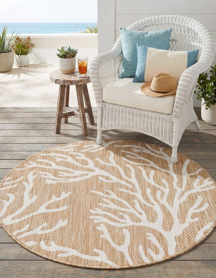 Detail image of  3' x 3'  Washable Coastal Indoor / Outdoor Round Rug