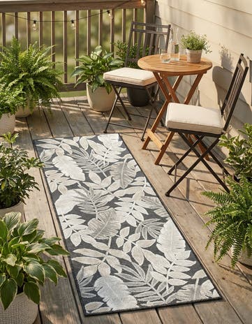 2' 2 x 6' Easy-Clean Botanical Indoor / Outdoor Runner Rug
