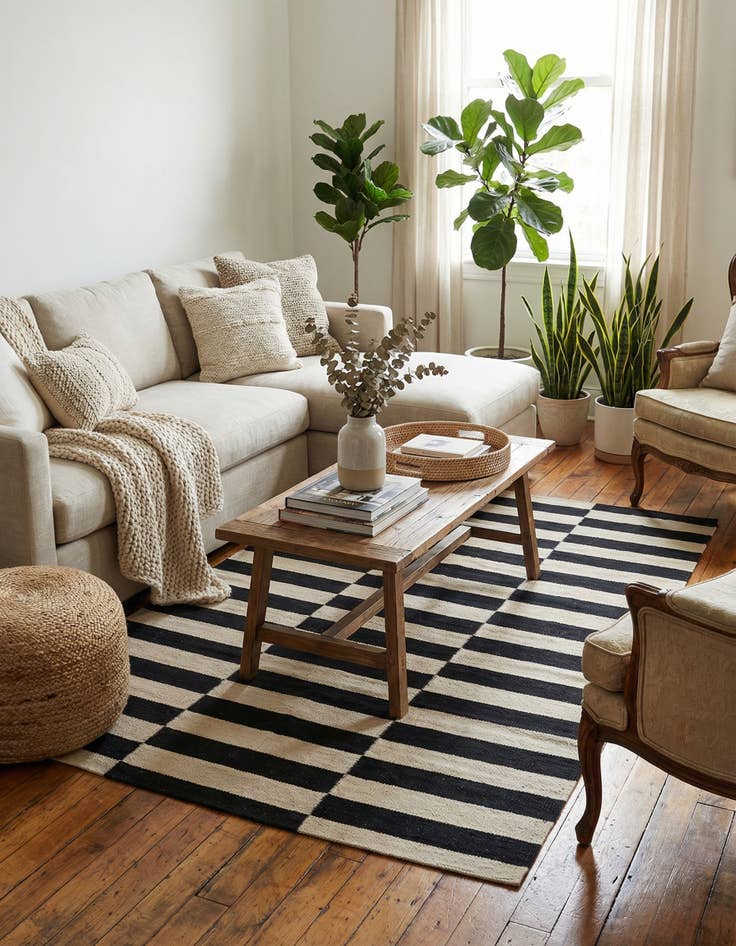 Detail image of 3' 4 x 4' 10  Hand Woven Kilim Modern Wool Rug