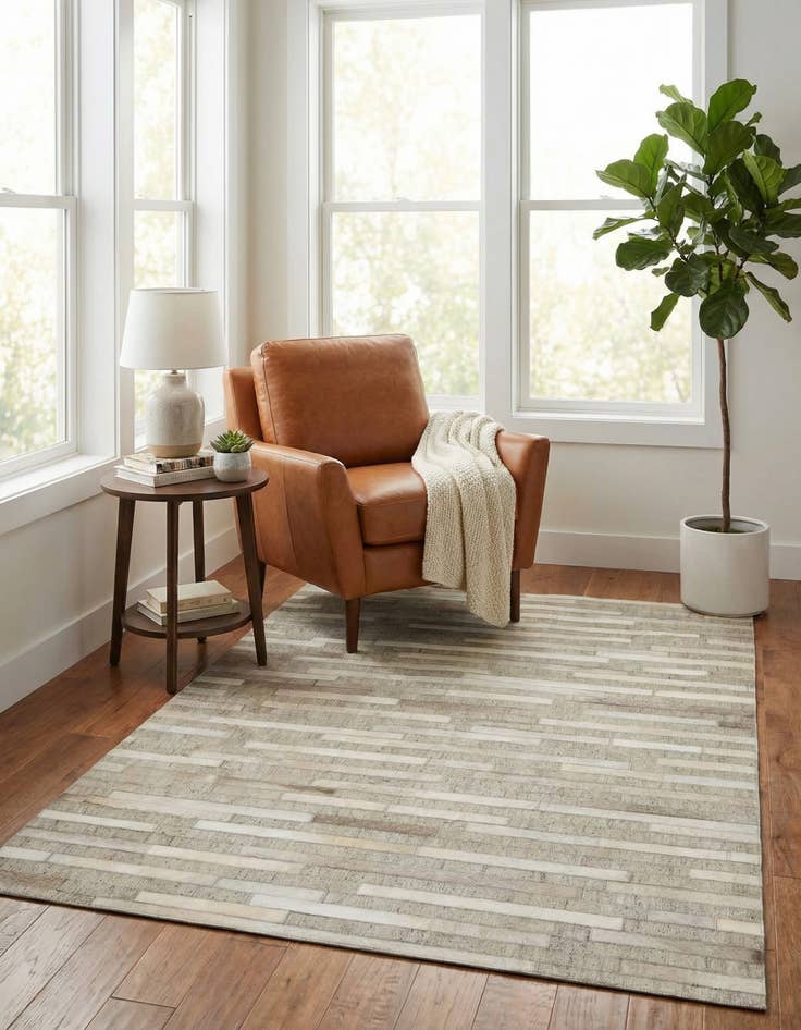 Detail image of 4' 1 x 6' 1 Cowhide Stocks Rug