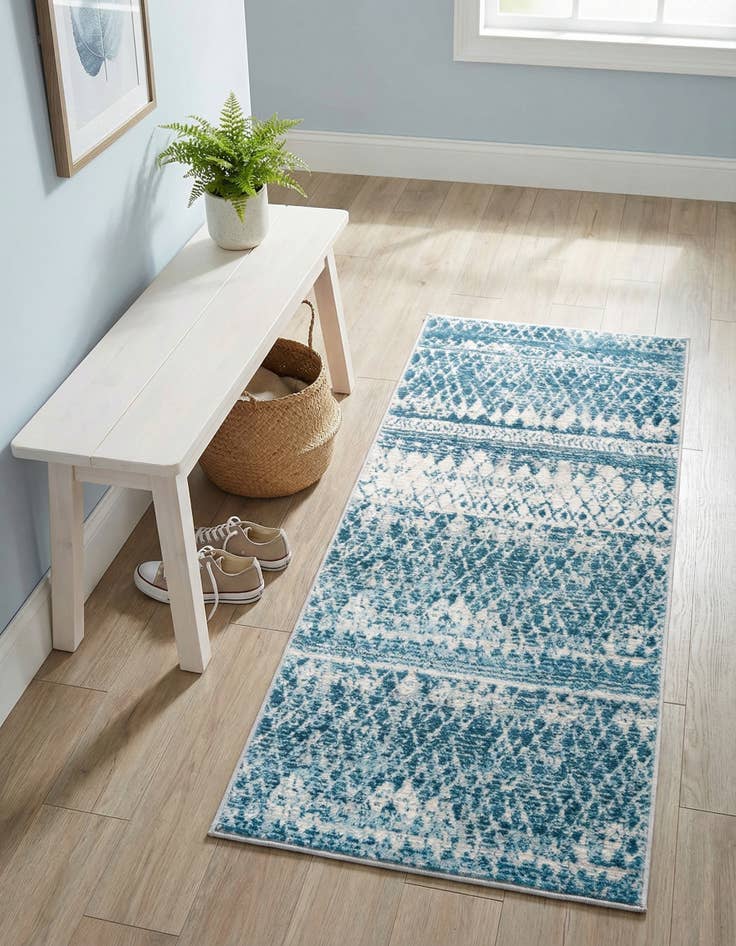 Detail image of 2' 2 x 3' Leipzig Rug