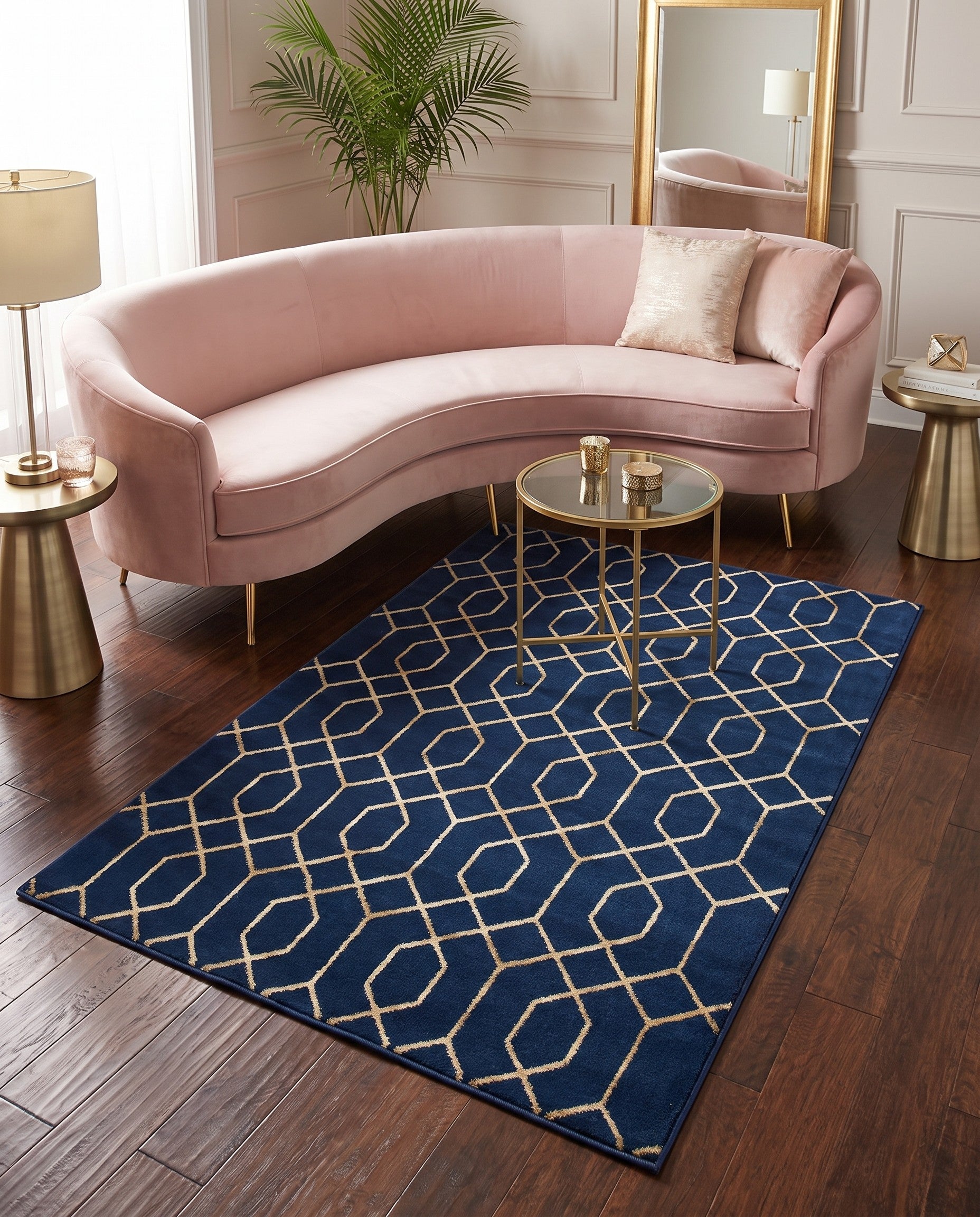 4' x 6' Marilyn Monroe™ Glam Trellis Rug