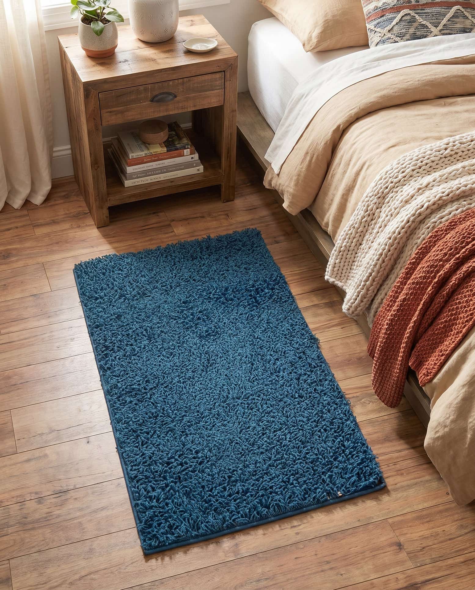 2' 2 x 3' Comfort Solid Shag Rug