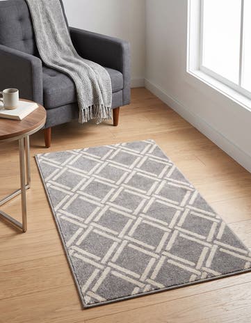 3' 3 x 5' 3 Lattice Rug