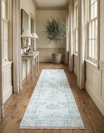 2' 7 x 9' 10 Darya Runner Rug
