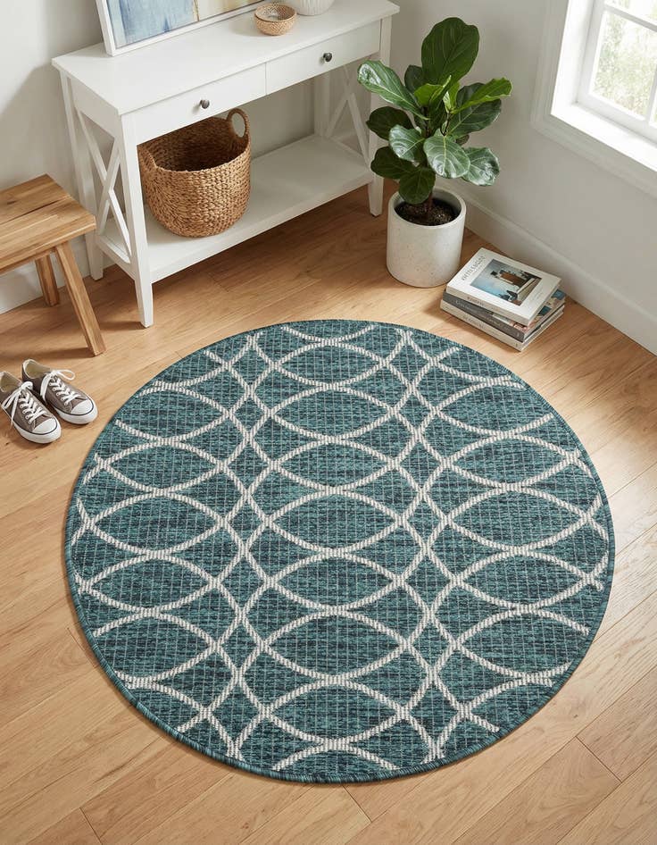 Detail image of 3' x 3'  Washable Trellis Indoor / Outdoor Round Rug