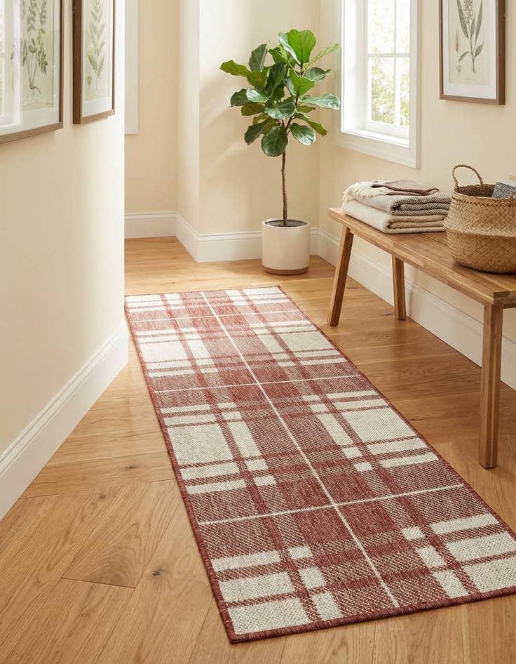 Detail image of 2' x 5' 3  Washable Checkered Indoor / Outdoor Runner Rug