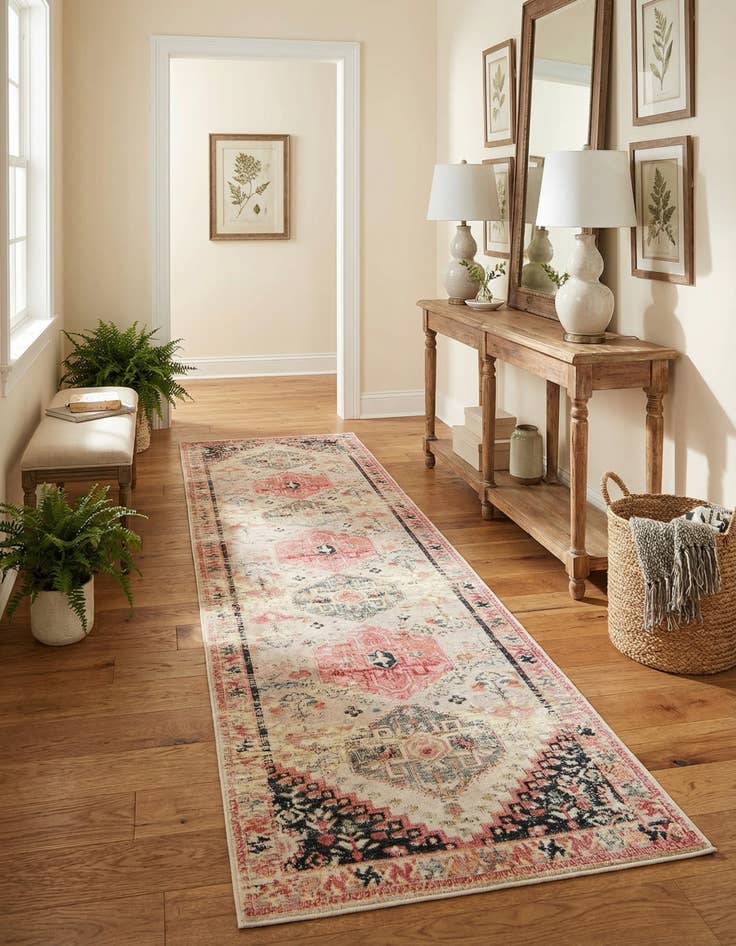 Detail image of 2' 7 x 10'  Washable Traditional Indoor / Outdoor Runner Rug