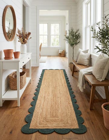 2' 7 x 10' Handmade Scallop Braided Jute Runner Rug