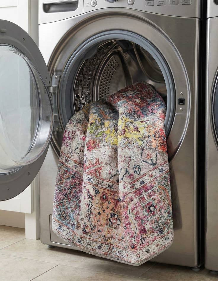 Detail image of 5' x 5'  Washable Yara Octagon Rug