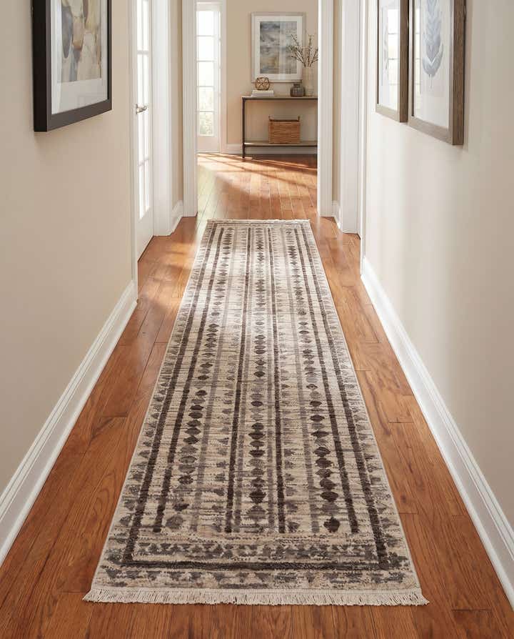 2' 7 x 12' 6 Grand Tradition Rug