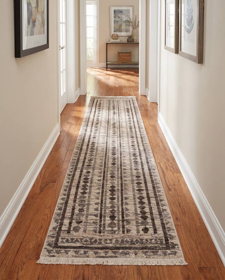 Detail image of 2' 7 x 12' 6 Grand Tradition Rug