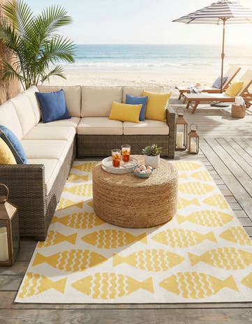 7' 1 x 10' Easy-Clean Coastal Indoor / Outdoor Rug