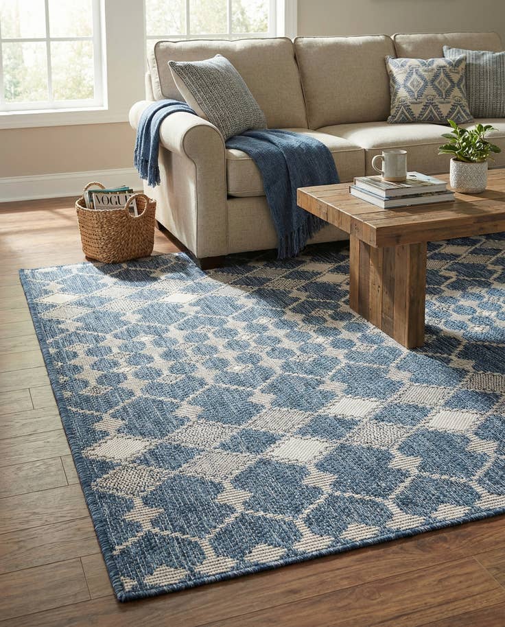 Detail image of 3' x 5' 3 Easy-Clean Trellis Indoor / Outdoor Rug